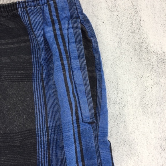 Mountain Ridge Drawstring Shorts Small - Picture 4 of 10